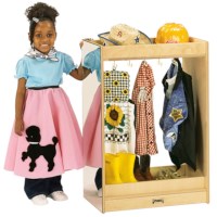 Small Dress-Up Island